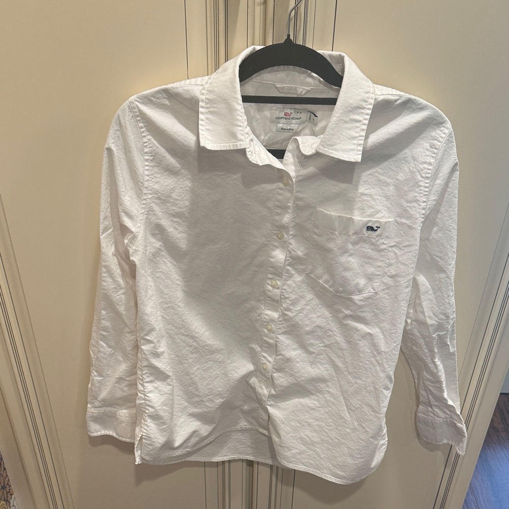 🐳 Vineyard Vines Boys White Button-Up Shirt – Size 6